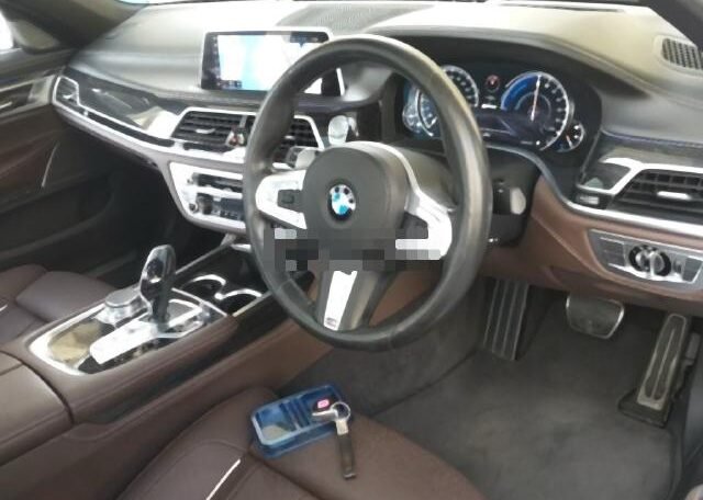 BMW 7 Series 740e 2L Petrol Plug in Hybrid, 2019, Black Colour, 26k Miles, Automatic Gearbox, Saloon - 4