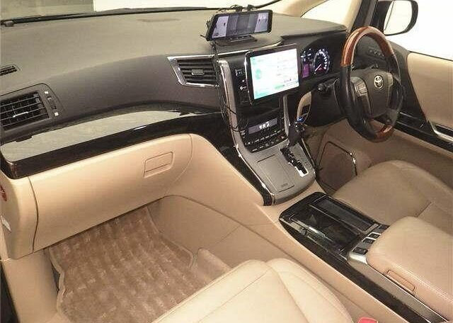 Toyota Alphard 2.4L Petrol Hybrid, 2014, Black Colour, 78k Miles, Automatic Gearbox, MPV - 4