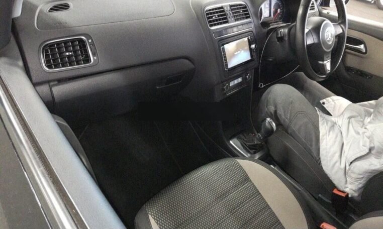 Volkswagen Polo 1.2L Petrol 2014 Black Colour, 37k Miles , Automatic Gearbox, Hatchback - 4