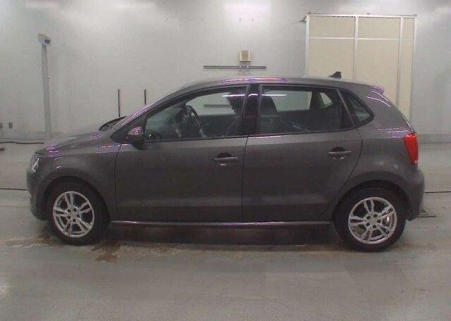 Volkswagen Polo 1.2L Petrol 2014 Grey Colour 35k Miles, Automatic Gearbox, Hatchback - 4