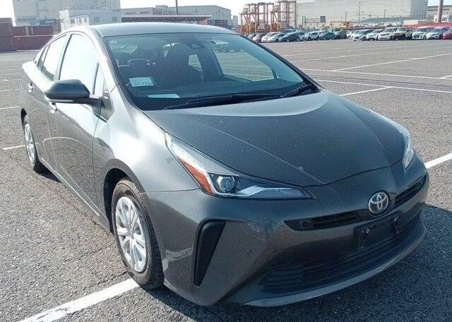 Toyota Prius 1.8L Petrol Hybrid 2022 Grey Colour 45k Miles, Automatic Gearbox, Hatchback - 2