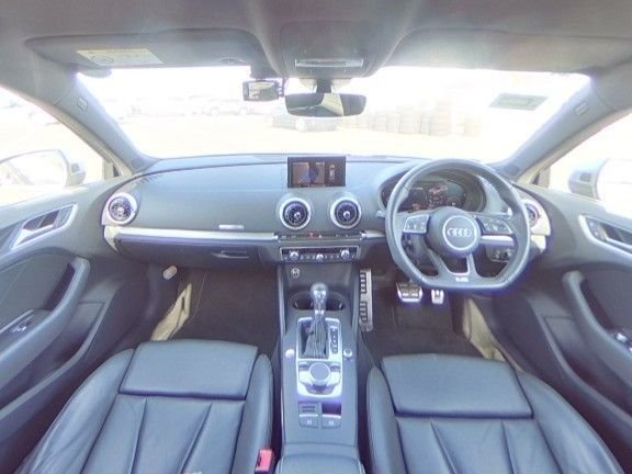 Audi S3 Sportsback 2L Petrol - 14